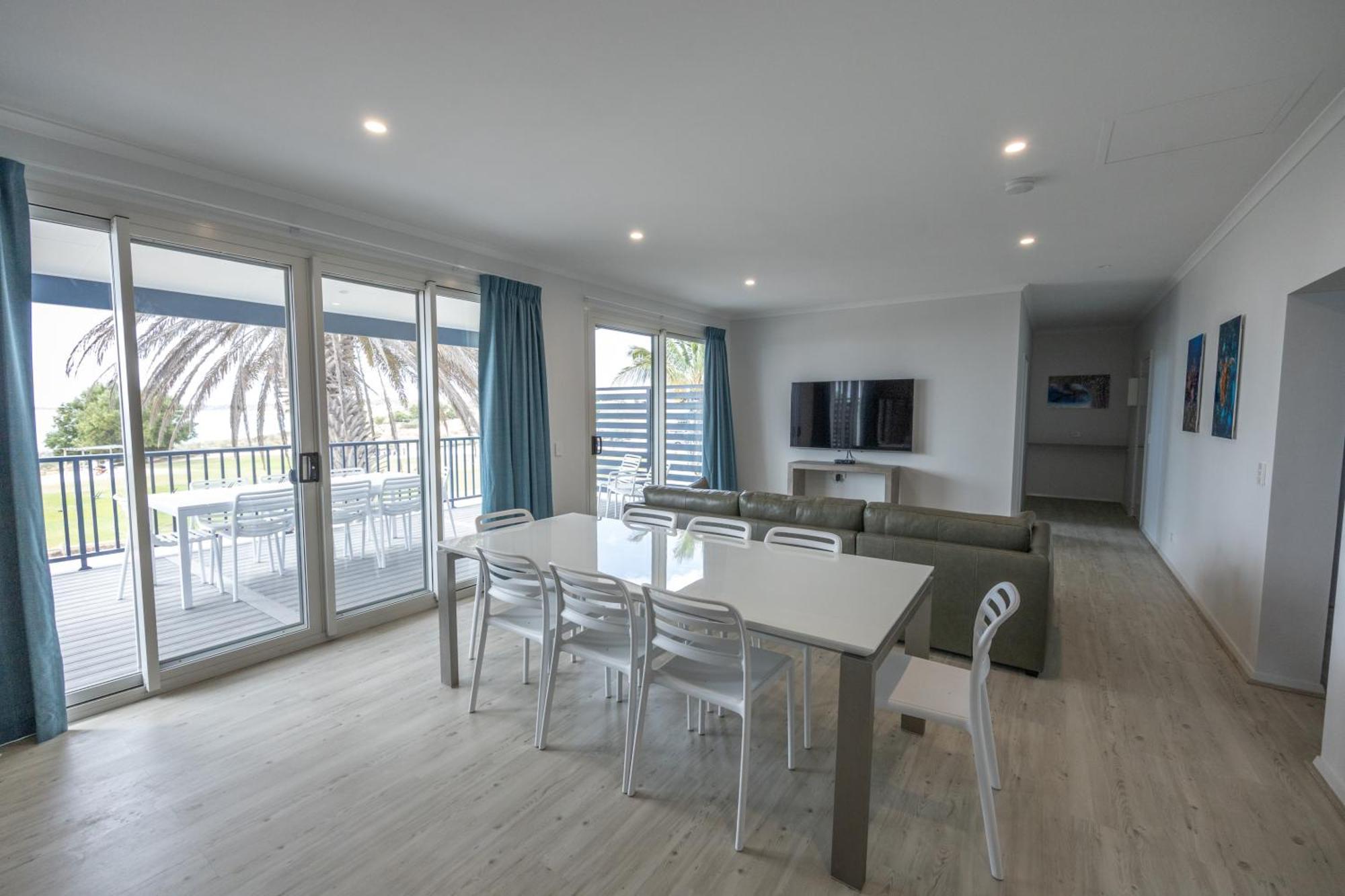 Ningaloo Coral Bay - Bayview Hotel Bagian luar foto